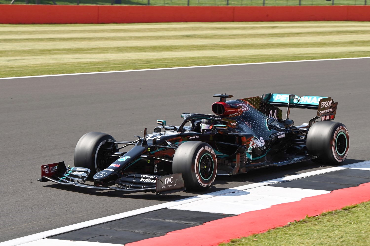 Hamilton almost guaranteed to win British GP