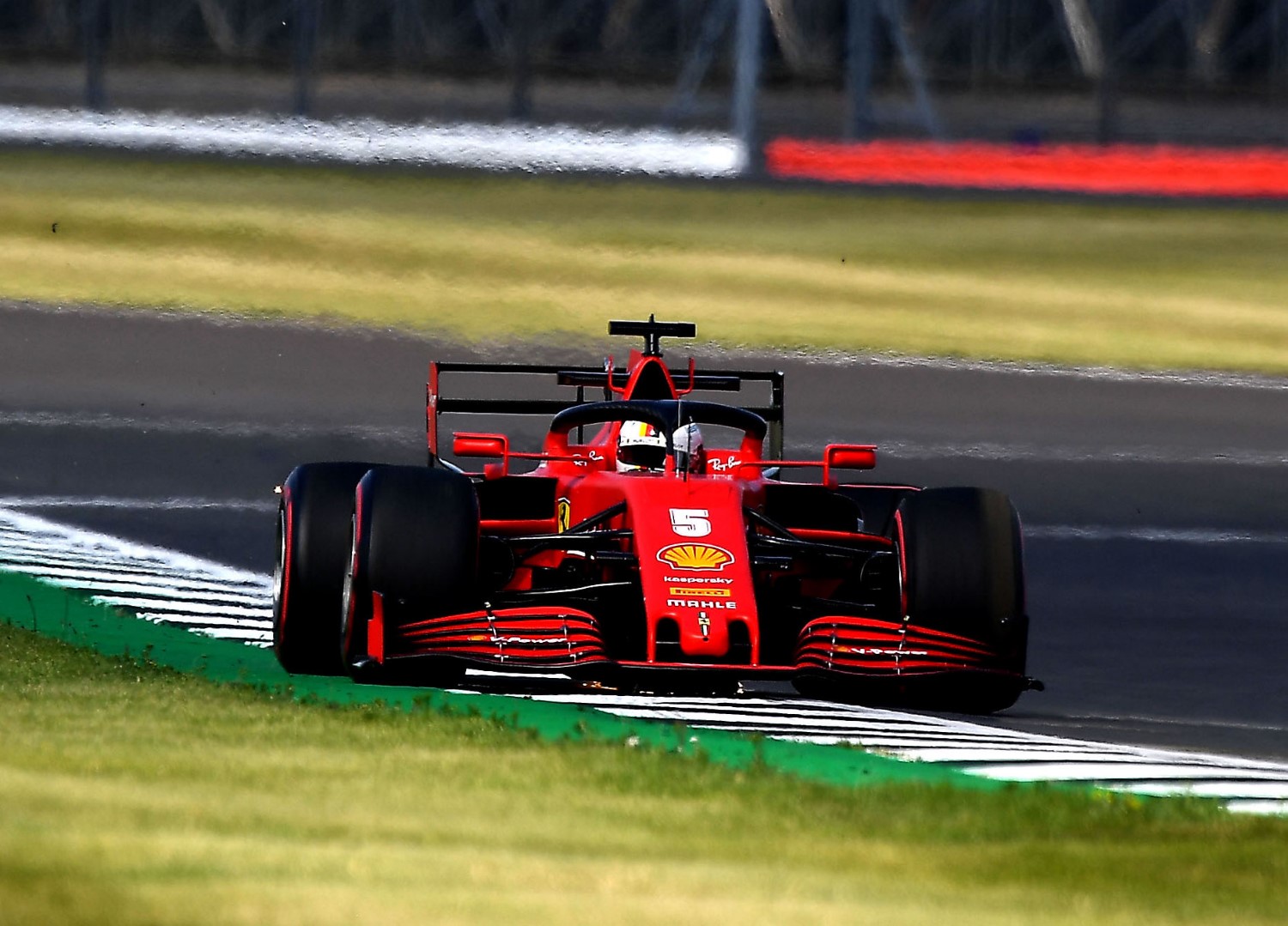Vettel cannot understand why car handled so bad all weekend