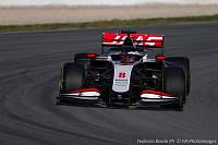 08RomainGrosjeanHaasF1Team.jpg