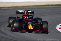 23AlexanderAlbonAstonMartinRedBullRacing.jpg