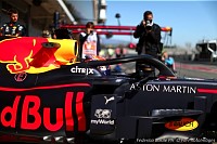 23AlexanderAlbonAstonMartinRedBullRacing2.jpg