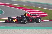 23AlexanderAlbonRedBullRacing2.jpg