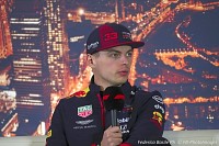 33MaxVerstappenRedBullRacing2.jpg