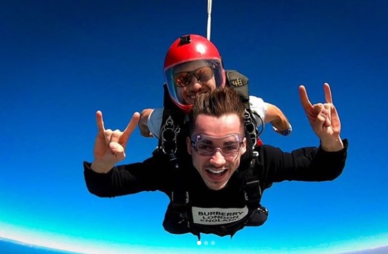 Charles Leclerc skydiving