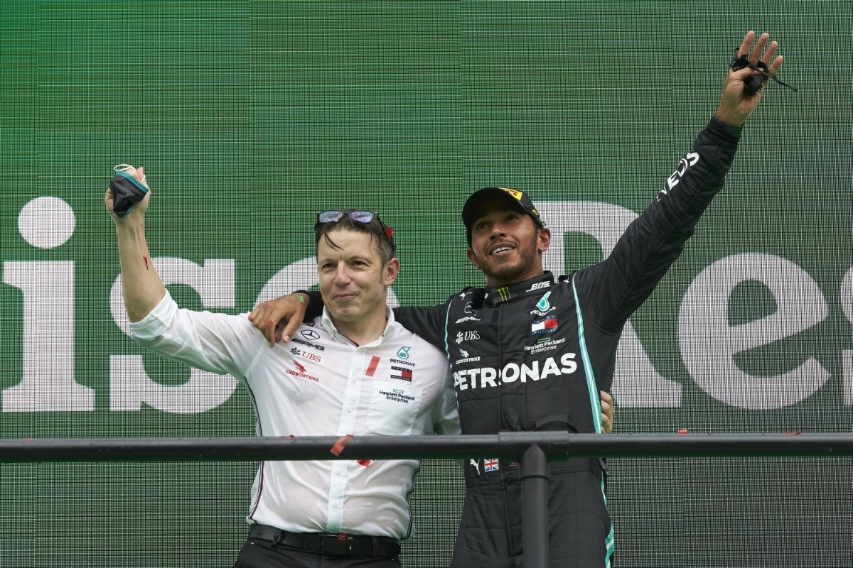 Race Engineer Peter Bonnington and Lewis Hamilton at 2020 Portuguese Grand Prix, Sunday - Steve Etherington Photo for Mercedes