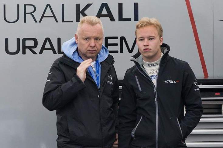 Dmitry Mazepin (L) wants to buy an F1 team so his son Nikita can race in F1