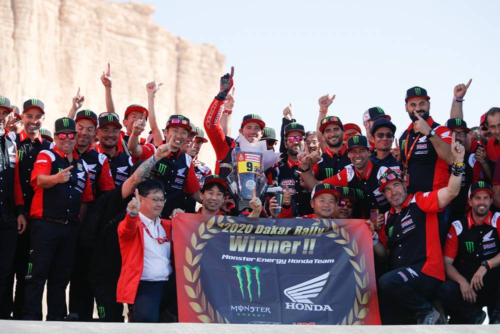 Brabec and his Honda team celebrate