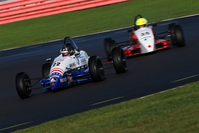 Team USA: Strong Heat Race Finishes for Aron and Lee at Silverstone