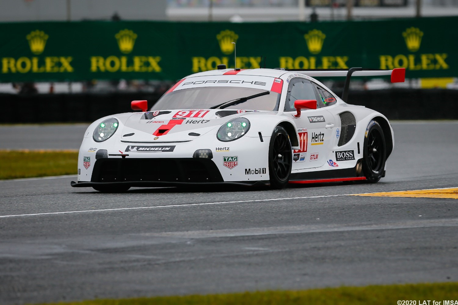 #911 Porsche on GTLM pole