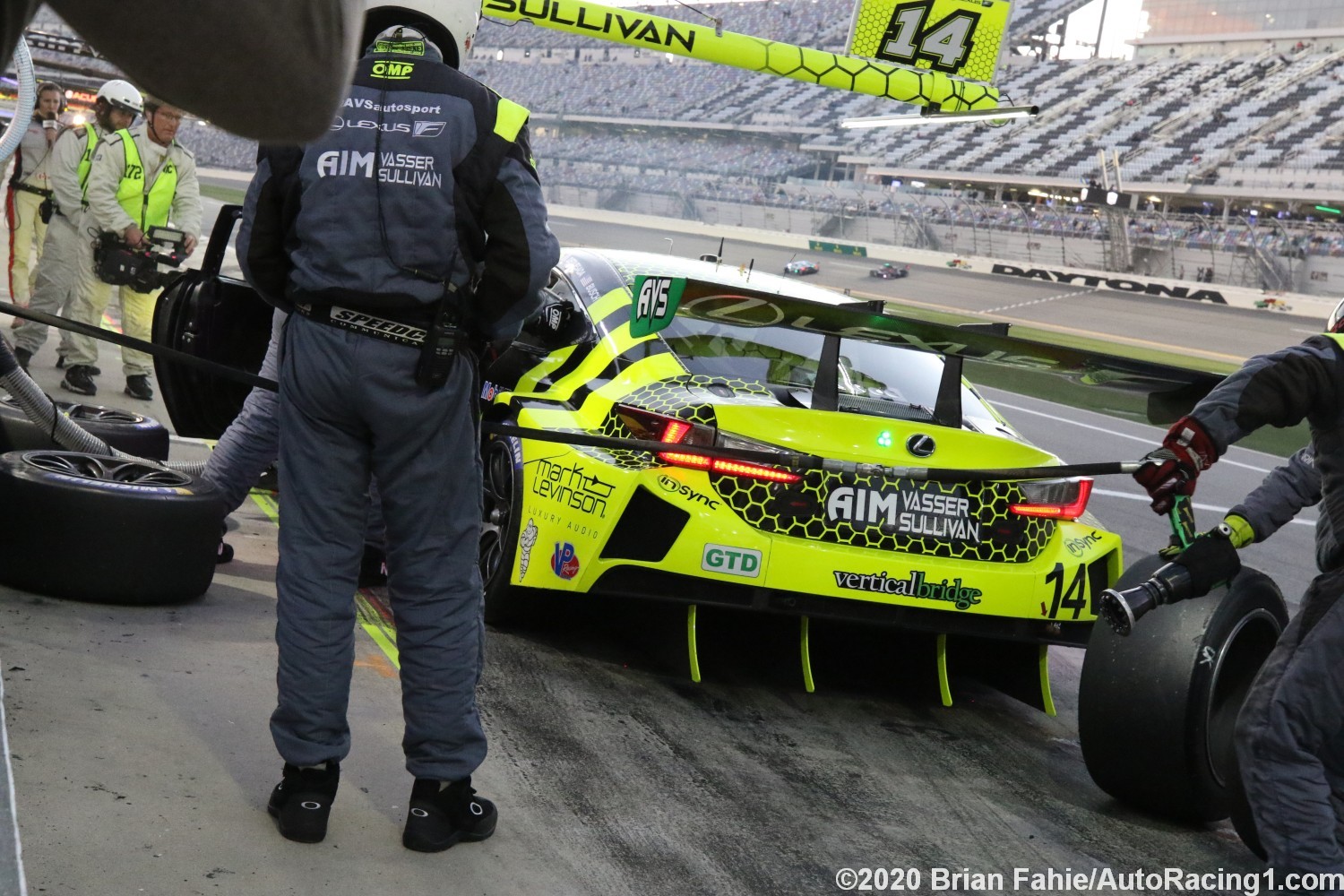 Pitstop for Kyle Busch