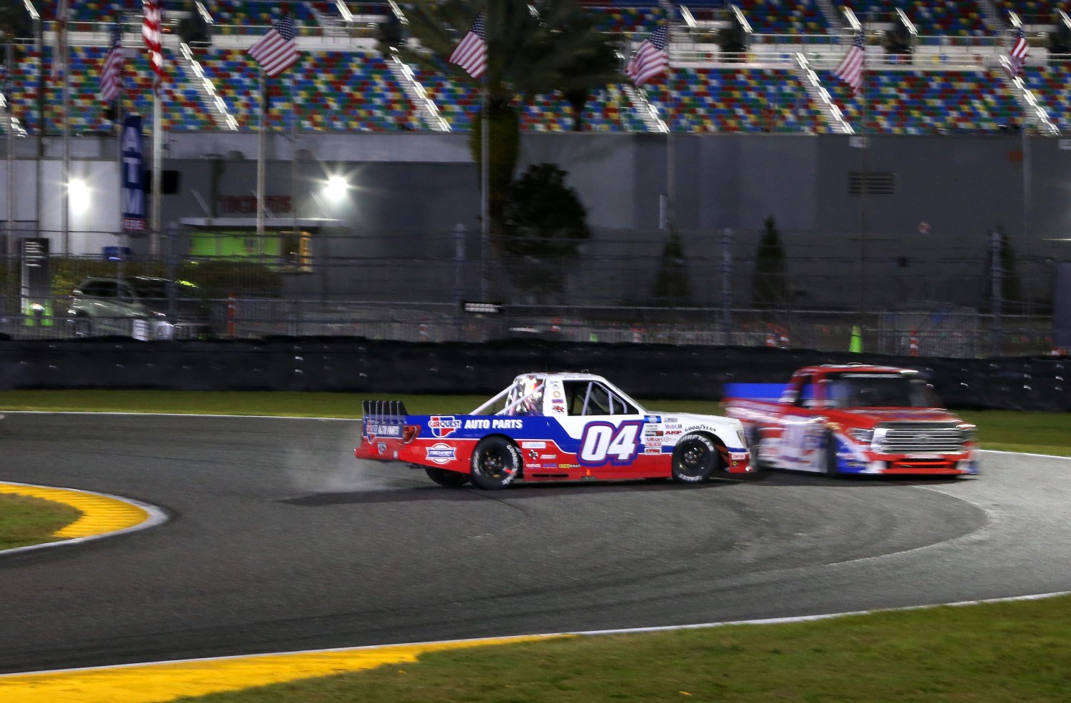 Video NASCAR Daytona Truck Race Highlights