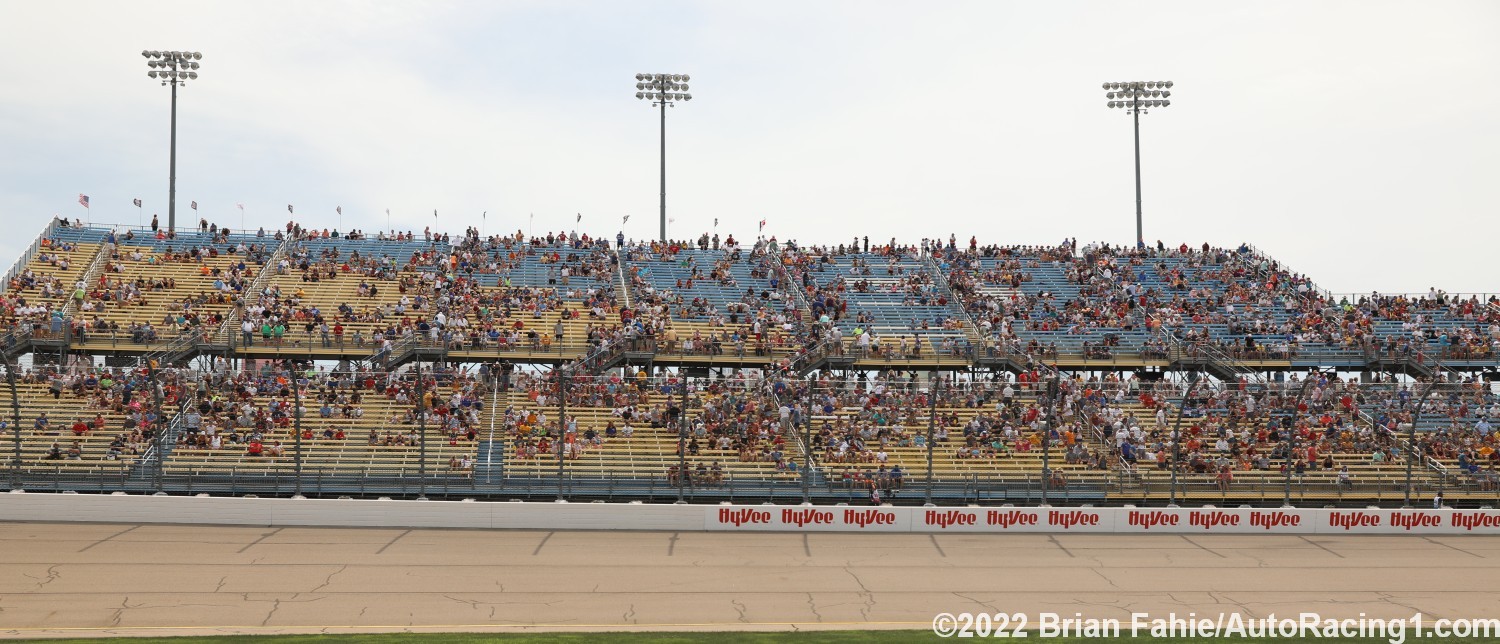 in 2022 Promoter claimed it was a sellout but it was a light crowd for green flag