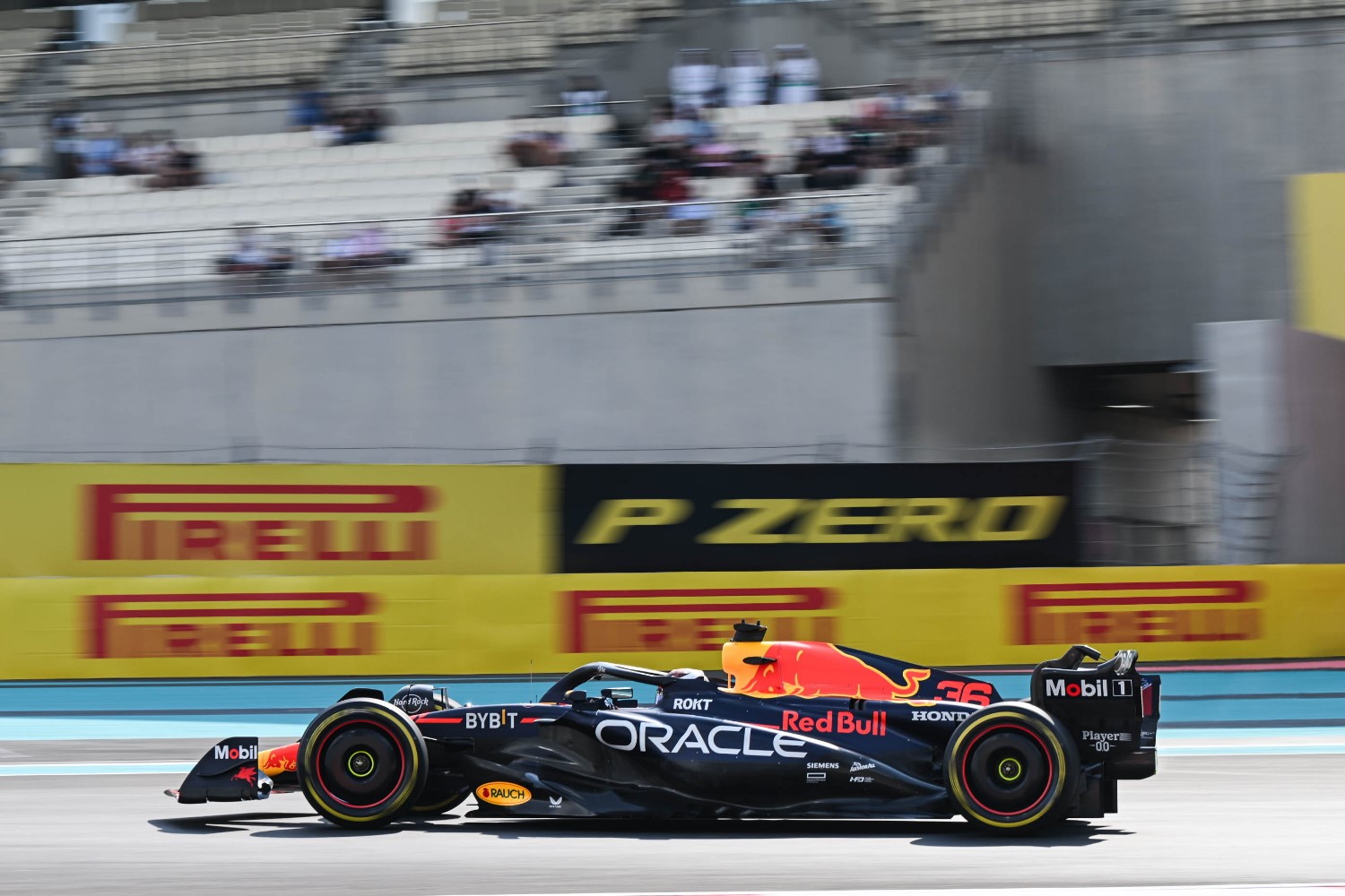 Jake Dennis, Red Bull Racing RB19 during the Abu Dhabi GP at Yas Marina Circuit on Friday November 24, 2023 in Abu Dhabi, United Arab Emirates. (Photo by Simon Galloway / LAT Images)