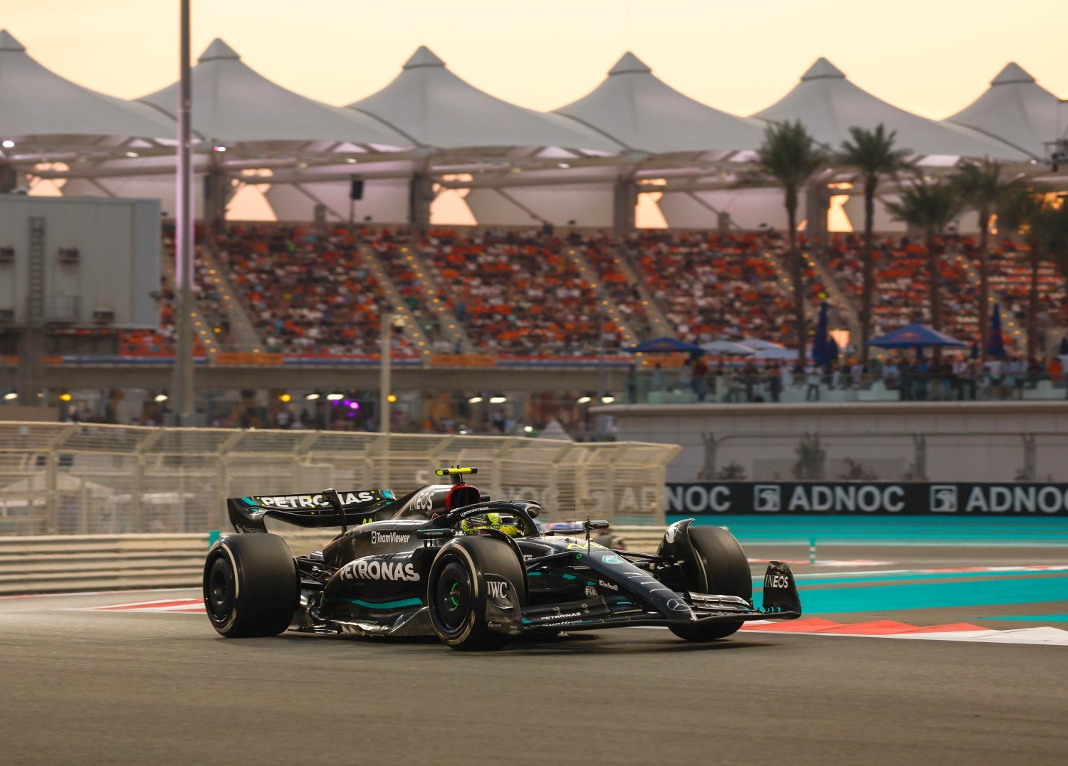 Lewis Hamilton 2023 Abu Dhabi Grand Prix, Sunday - Jiri Krenek