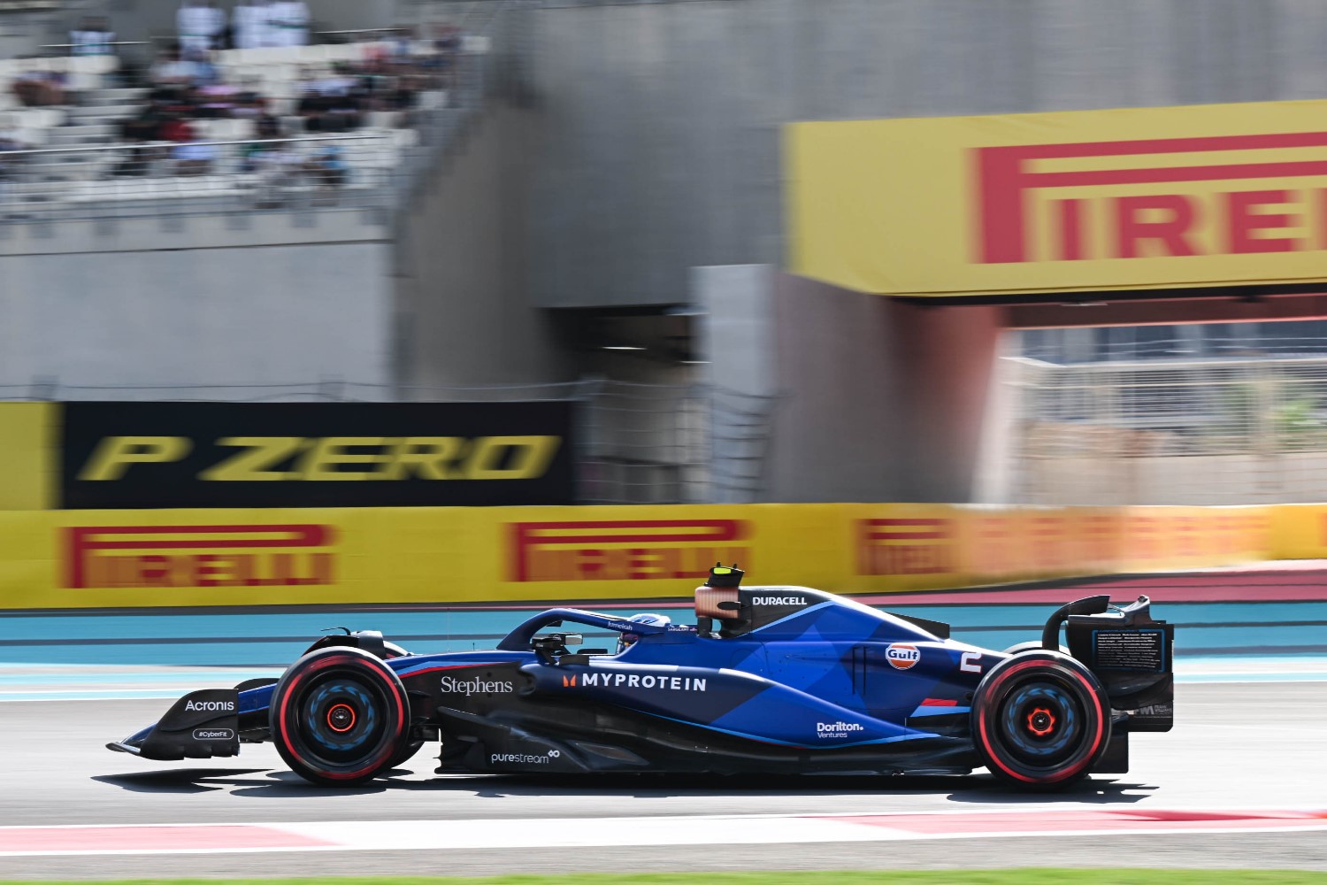 Logan Sargeant, Williams FW45 during the Abu Dhabi GP at Yas Marina Circuit on Friday November 24, 2023 in Abu Dhabi, United Arab Emirates. (Photo by Simon Galloway / LAT Images)