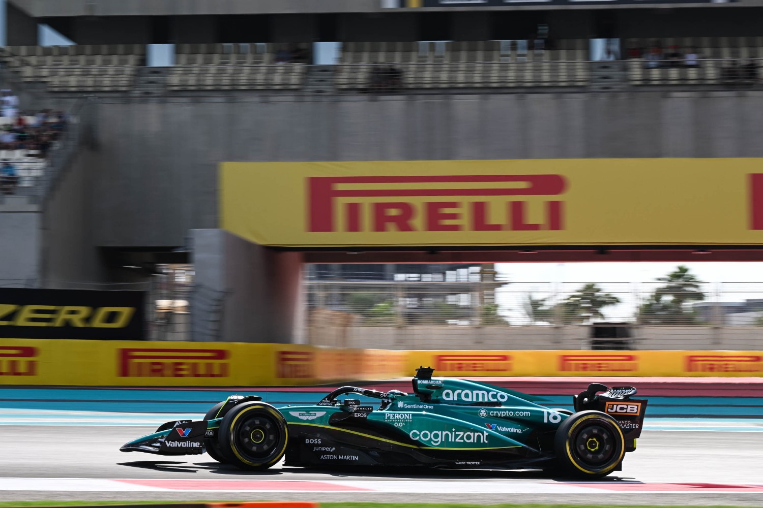 Lance Stroll, Aston Martin AMR23 during the Abu Dhabi GP at Yas Marina Circuit on Friday November 24, 2023 in Abu Dhabi, United Arab Emirates. (Photo by Simon Galloway / LAT Images)