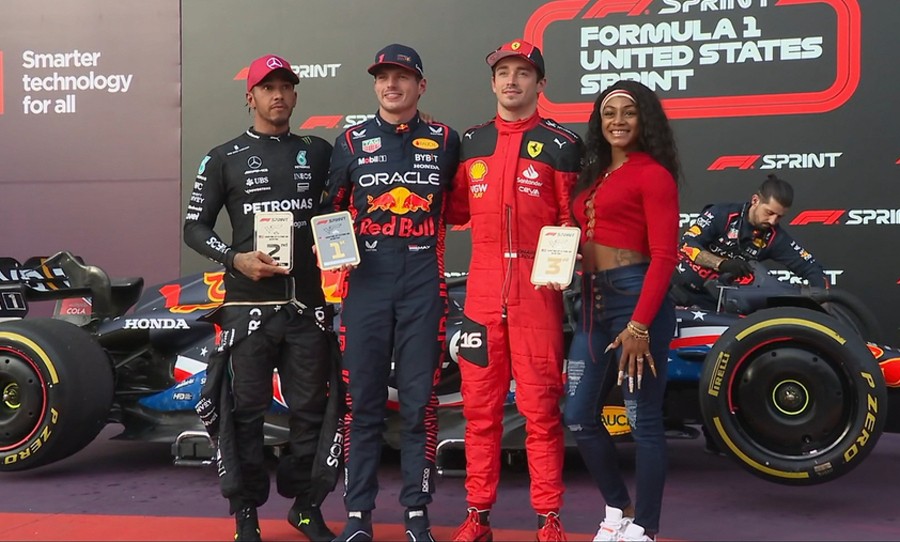 USGP Sprint Race podium, Lewis Hamilton (2nd), Max Verstappen (1st) and Charles Leclerc (3rd)