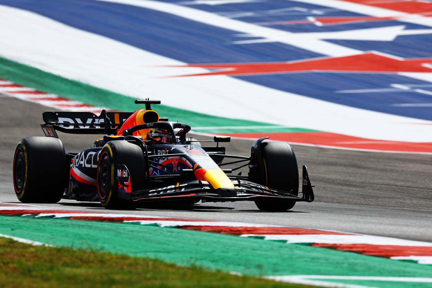 Max Verstappen of the Netherlands driving the (1) Oracle Red Bull Racing RB19 on track during the Sprint Shootout ahead of the F1 Grand Prix of United States at Circuit of The Americas on October 21, 2023 in Austin, Texas. (Photo by Mark Thompson/Getty Images)