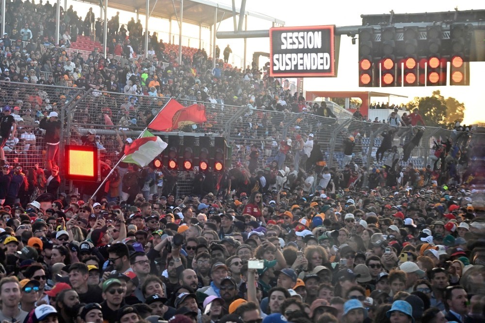 Australian GP Crowd