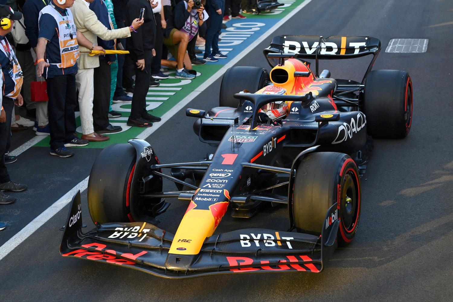 A Crazy & Chaotic Australian Grand Prix!! Verstappen Claims Victory as  Perez Crosses The Line In 5th. : r/RedBullRacing