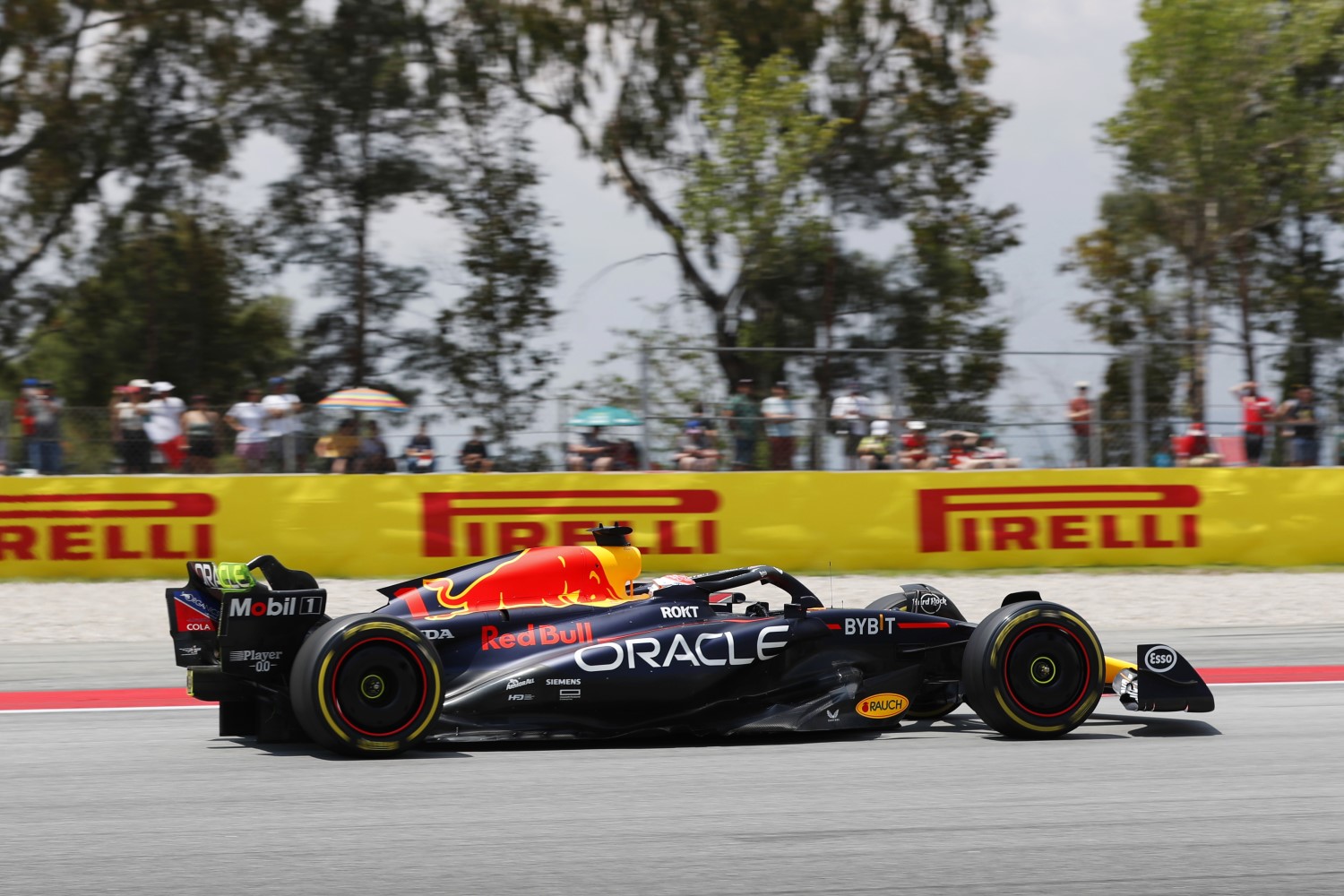 Max Verstappen, Red Bull Racing RB19 during the Spanish GP at Circuit de Barcelona-Catalunya on Friday June 02, 2023 in Barcelona, Spain. (Photo by Jake Grant / LAT Images)