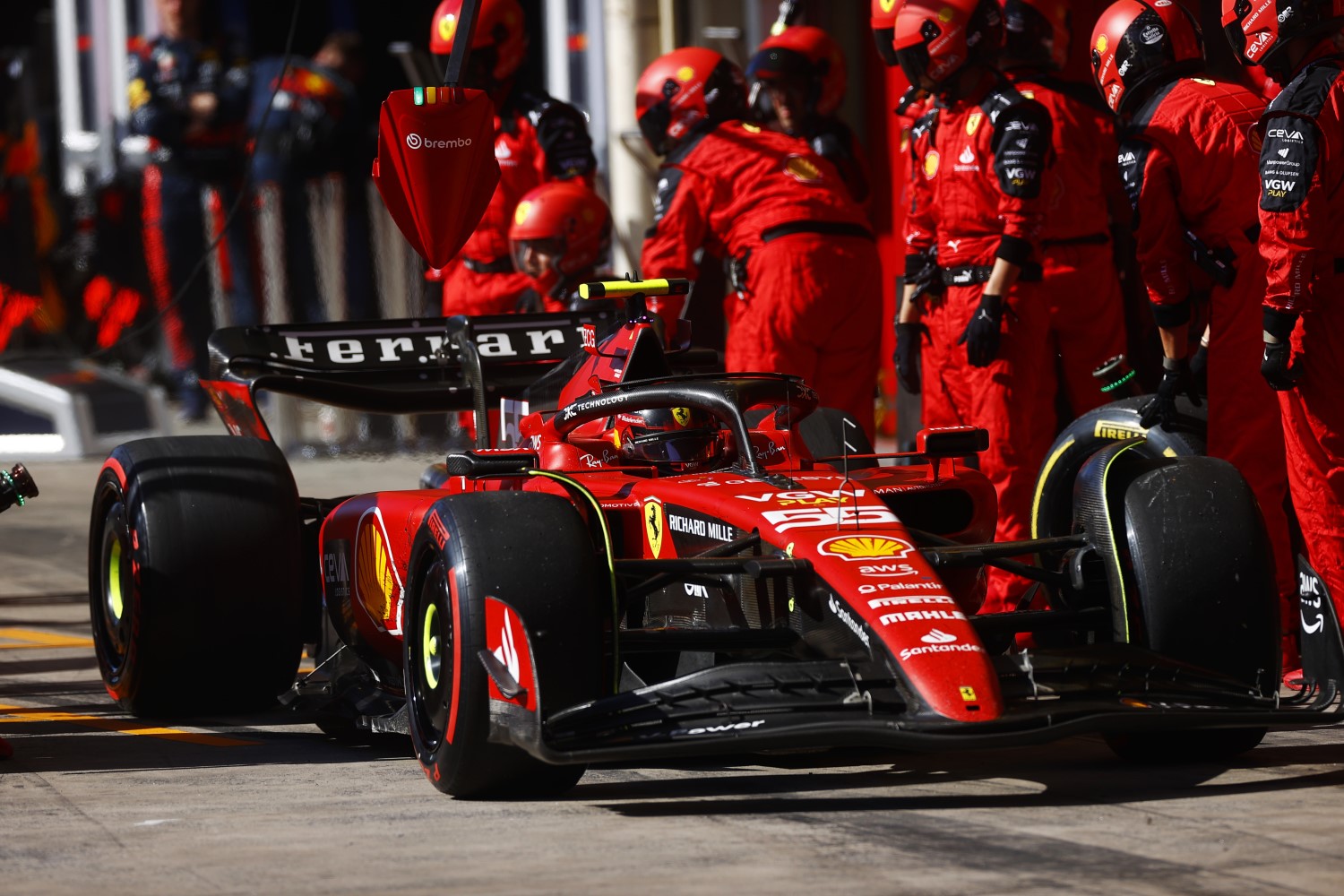 Scuderia Ferrari perform a pit stop on the car of Carlos Sainz, Ferrari SF-23 during the Brazilian GP at Autódromo José Carlos Pace on Sunday November 05, 2023 in Sao Paulo, Brazil. (Photo by Andy Hone / LAT Images)