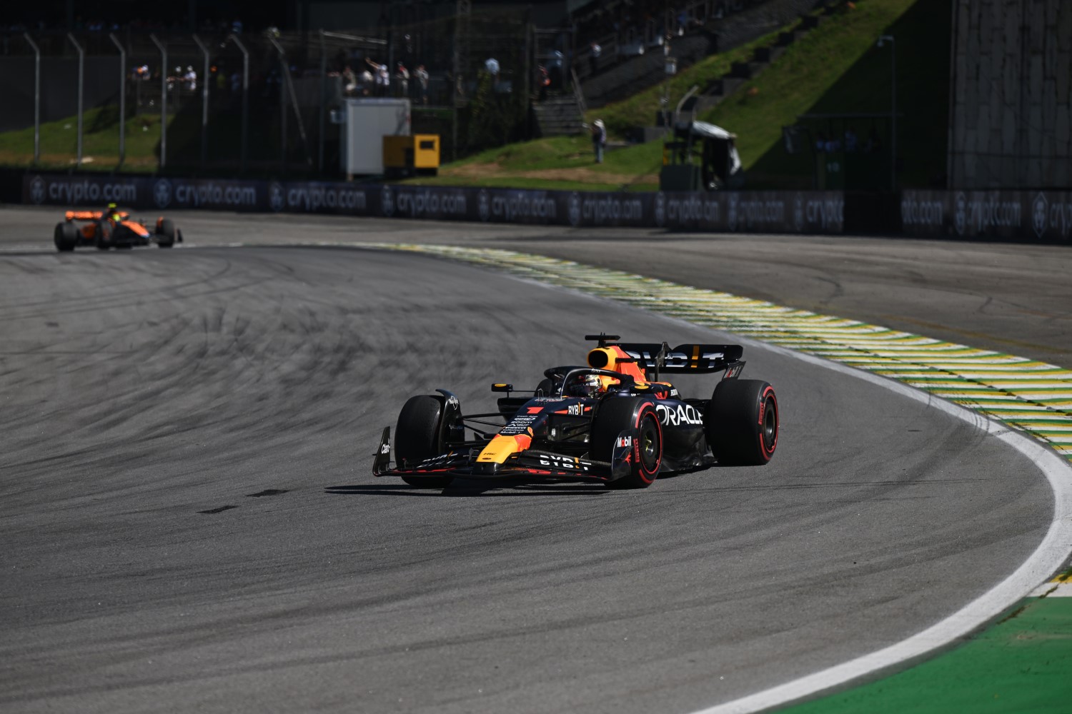Max Verstappen, Red Bull Racing RB19, leads Lando Norris, McLaren MCL60 during the Brazilian GP at Autódromo José Carlos Pace on Sunday November 05, 2023 in Sao Paulo, Brazil. (Photo by Simon Galloway / LAT Images)
