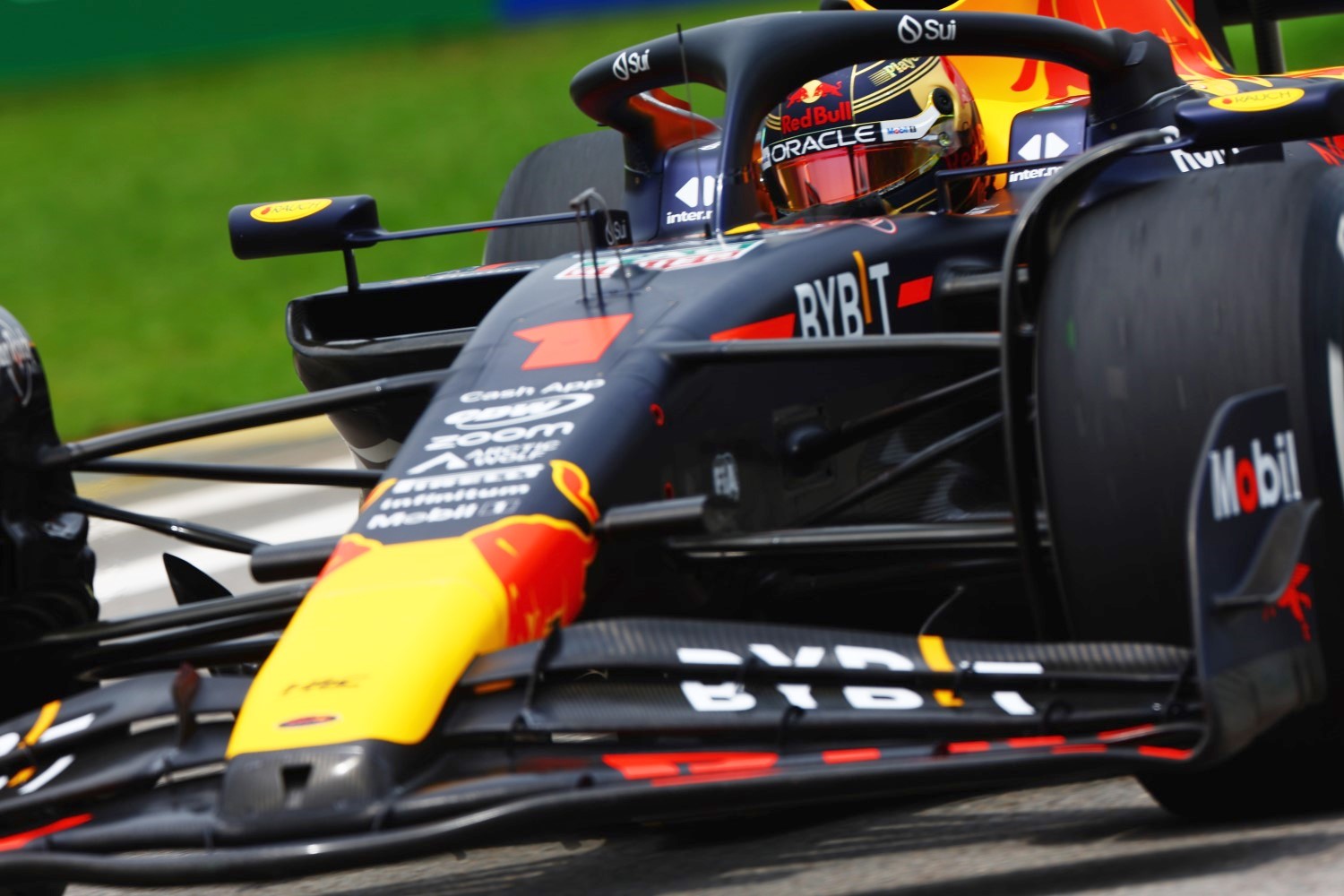 Max Verstappen of the Netherlands driving the (1) Oracle Red Bull Racing RB19 on track during practice ahead of the F1 Grand Prix of Brazil at Autodromo Jose Carlos Pace on November 03, 2023 in Sao Paulo, Brazil. (Photo by Mark Thompson/Getty Images) // Getty Images / Red Bull Content Pool