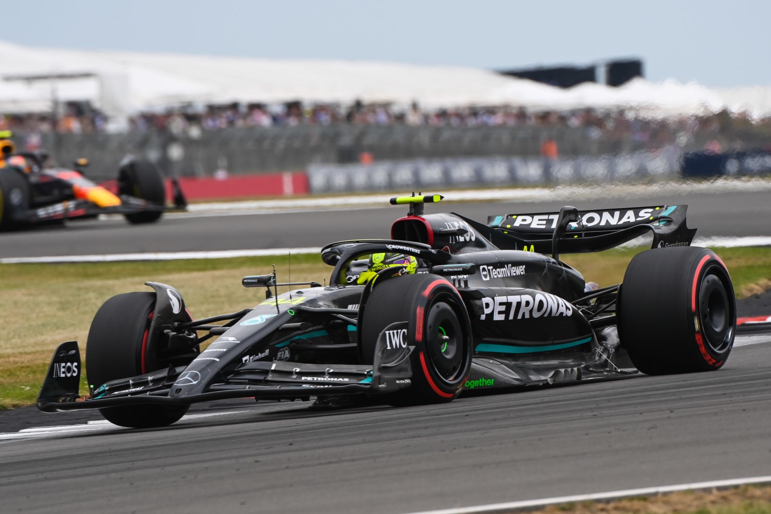 Lewis Hamilton, Mercedes F1 W14 during the British GP at Silverstone Circuit on Saturday July 08, 2023 in Northamptonshire, United Kingdom. (Photo by Mark Sutton / LAT Images)