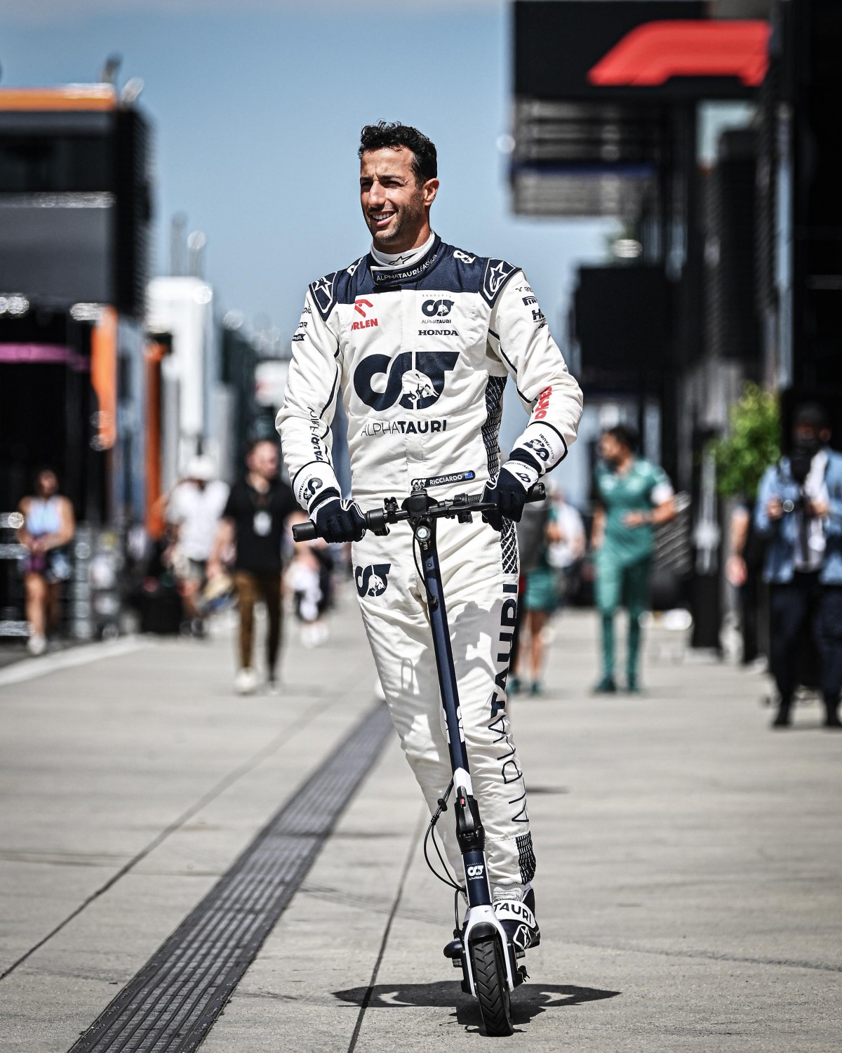 Ricciardo on a Scooter - Like he never left