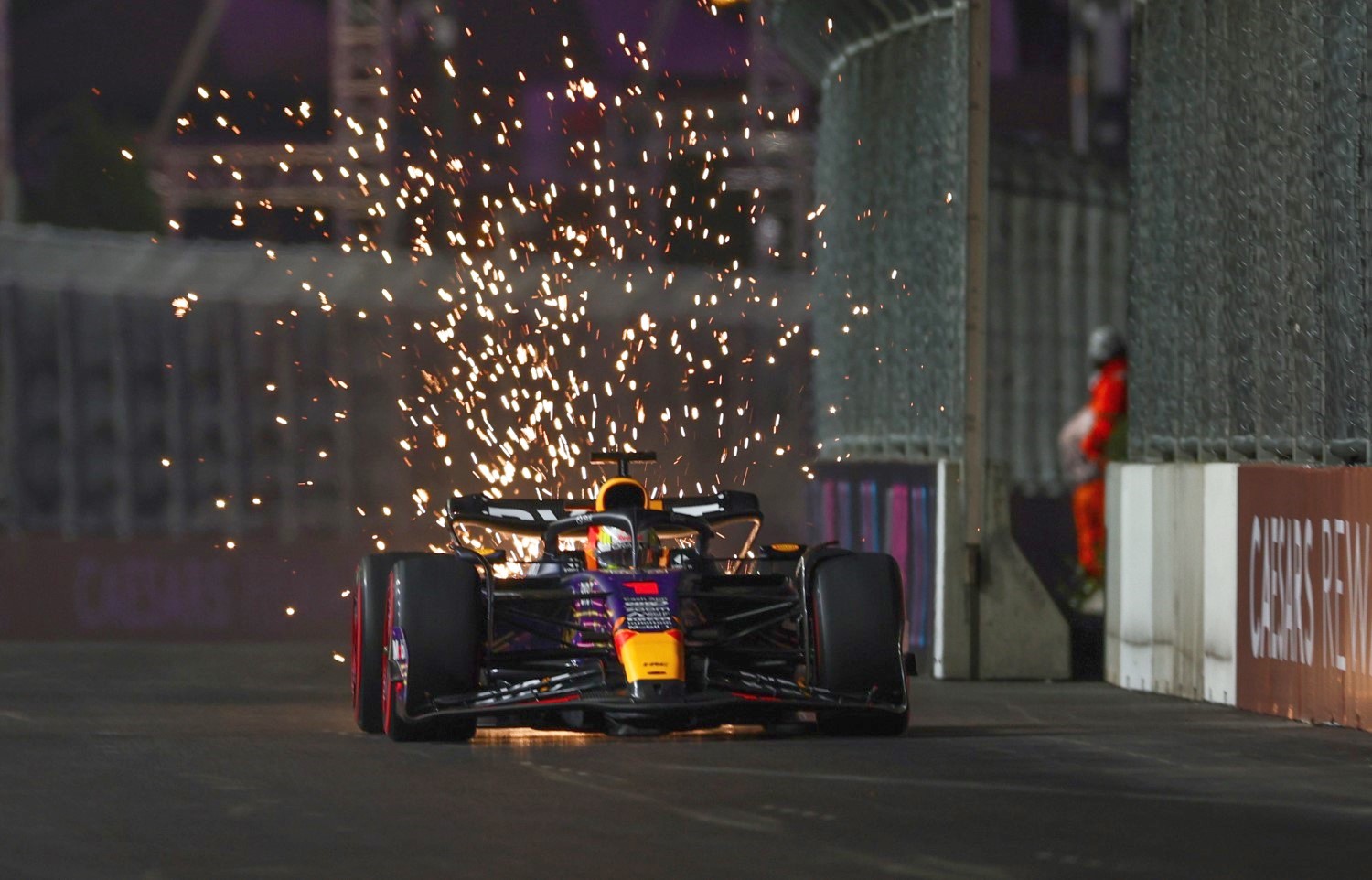 Sparks fly from the car of Max Verstappen of the Netherlands driving the (1) Oracle Red Bull Racing RB19 during qualifying ahead of the F1 Grand Prix of Las Vegas at Las Vegas Strip Circuit on November 18, 2023 in Las Vegas, Nevada. (Photo by Jared C. Tilton/Getty Images) // Getty Images / Red Bull Content Pool