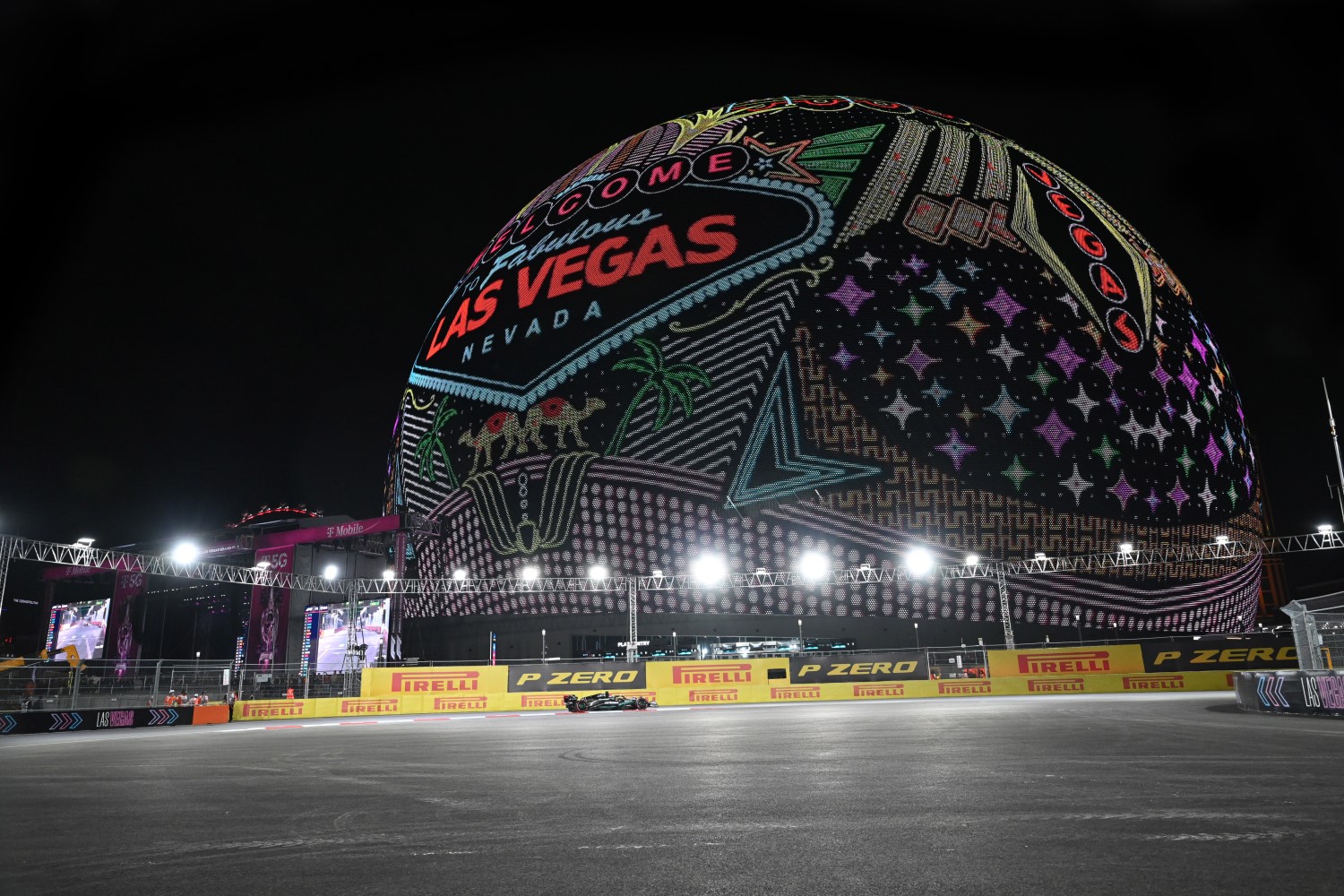 George Russell 2023 Las Vegas Grand Prix, Thursday - LAT Images for Mercedes