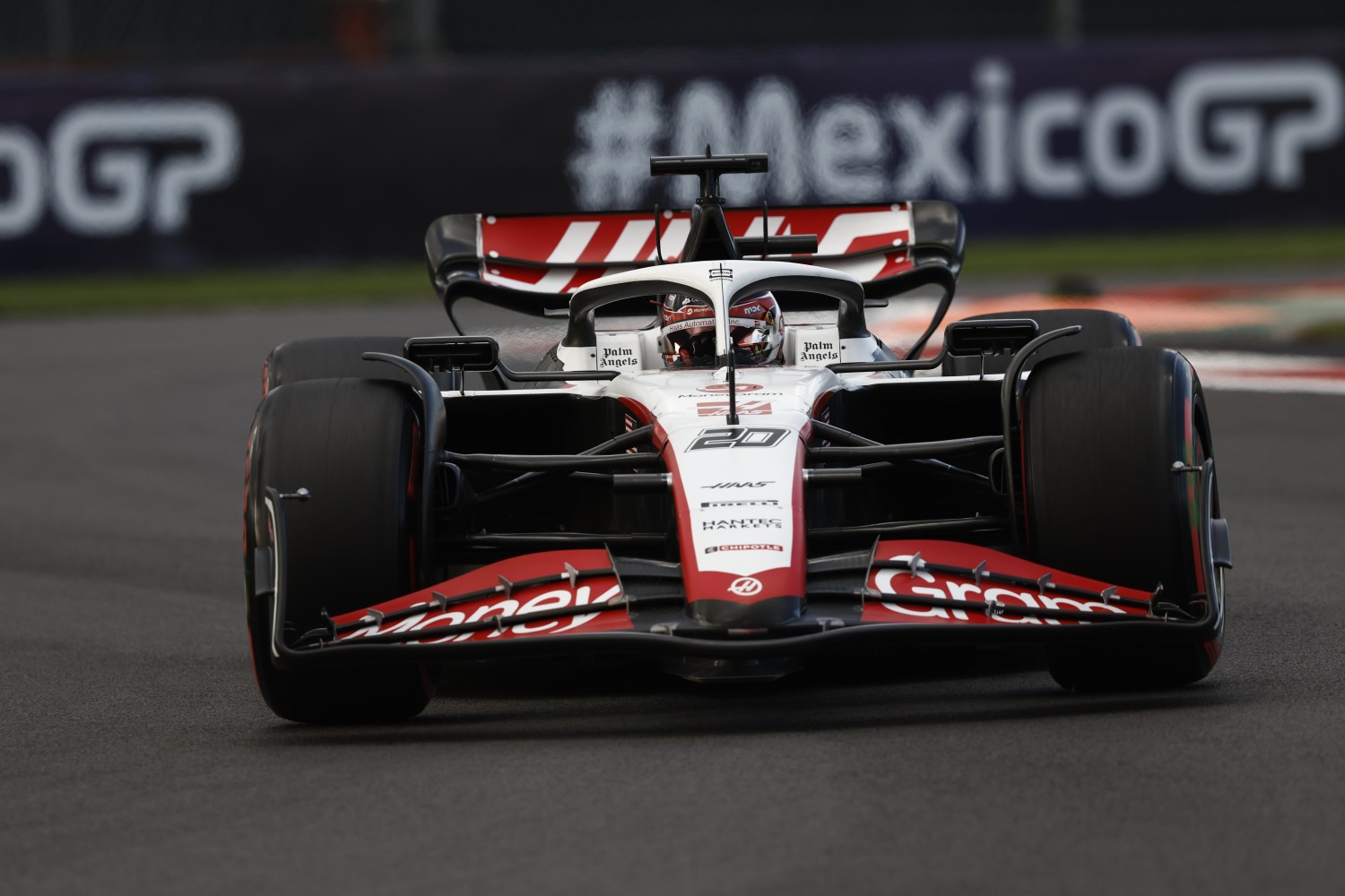 AUTODROMO HERMANOS RODRIGUEZ, MEXICO - OCTOBER 27: Kevin Magnussen, Haas VF-23 during the Mexico City GP at Autodromo Hermanos Rodriguez on Friday October 27, 2023 in Mexico City, Mexico. (Photo by Zak Mauger / LAT Images)