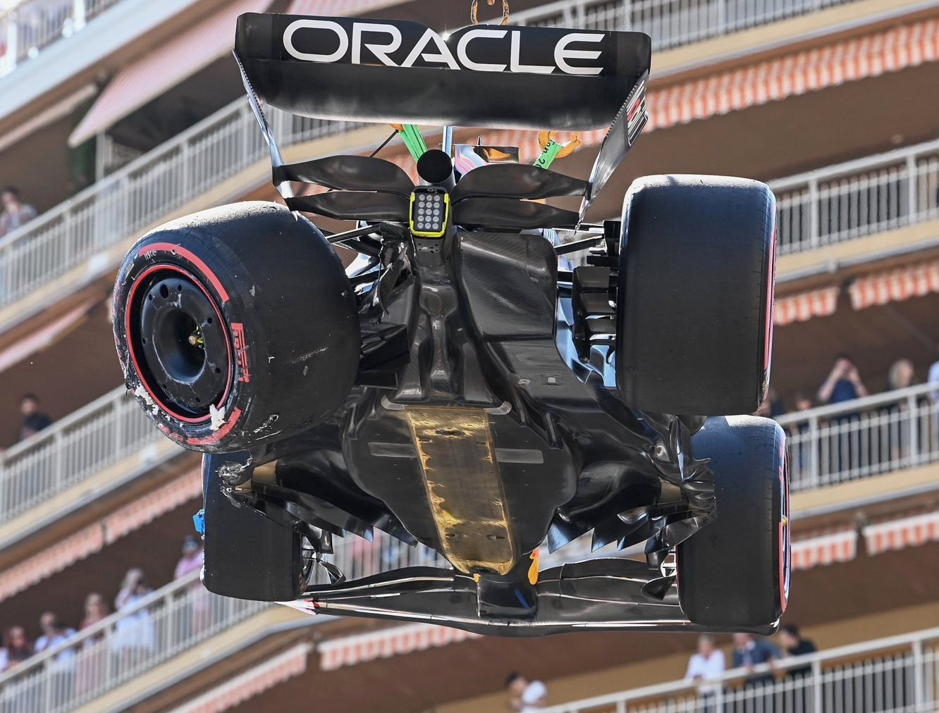 F1: 100 McLaren aerodynamicists studying Red Bull floor - BVM Sports