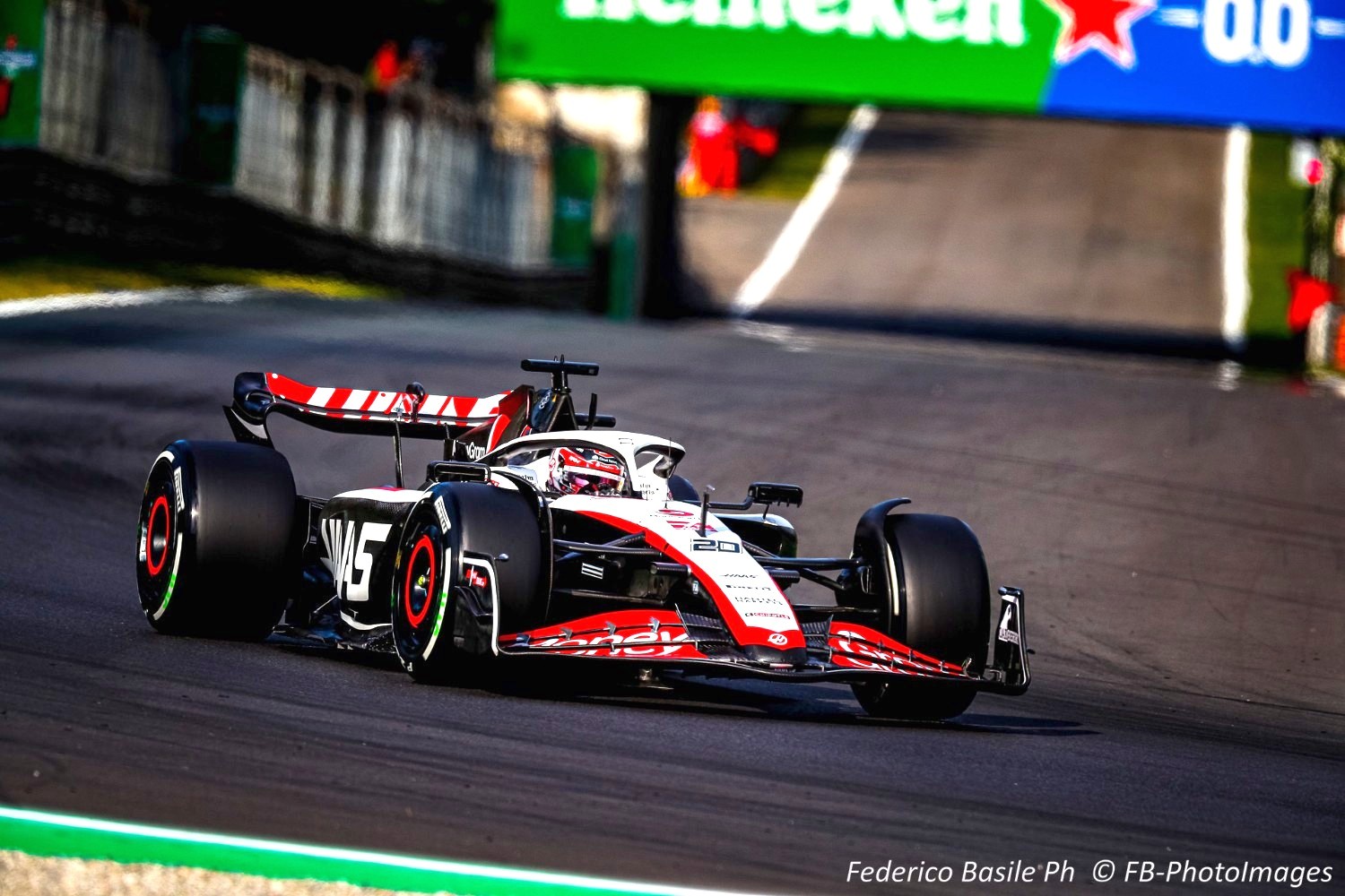 #20 Kevin Magnussen, (DAN) Haas F1 Team during the Italian GP, Monza 31 August-3 September 2023 Formula 1 World championship 2023.