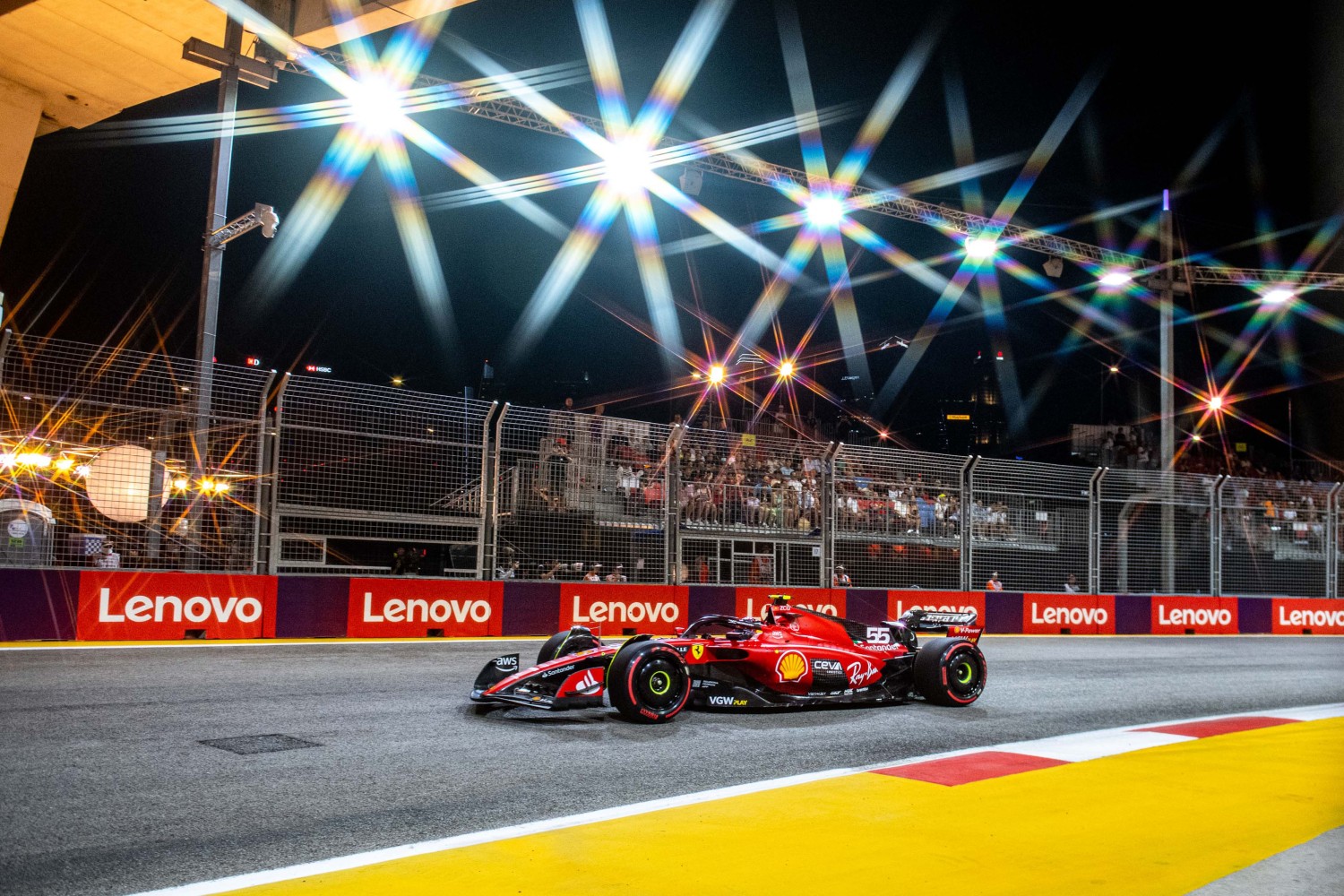 F1 News Sainz Ends Verstappens Winning Streak in Singapore
