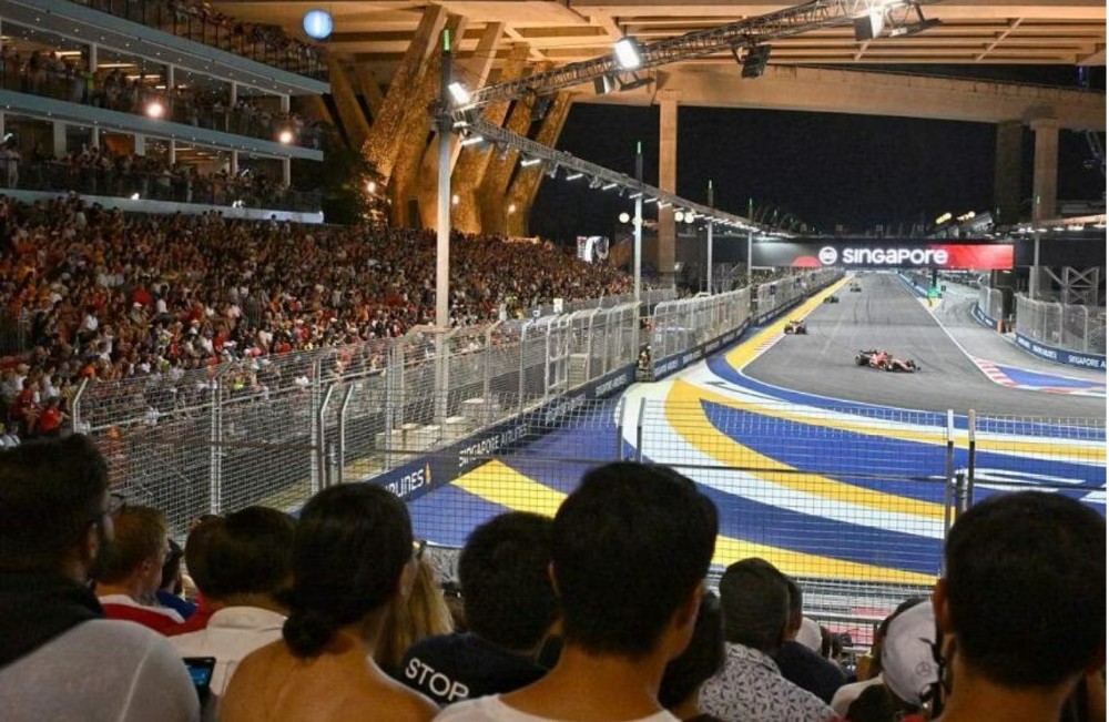 Singapore GP crowd enjoys all the action