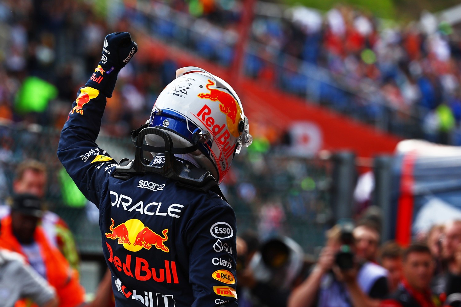 Pole position qualifier Max Verstappen of the Netherlands and Oracle Red Bull Racing celebrates in parc ferme during qualifying ahead of the F1 Grand Prix of Belgium at Circuit de Spa-Francorchamps on July 28, 2023 in Spa, Belgium. (Photo by Mark Thompson/Getty Images) // Getty Images / Red Bull Content Pool