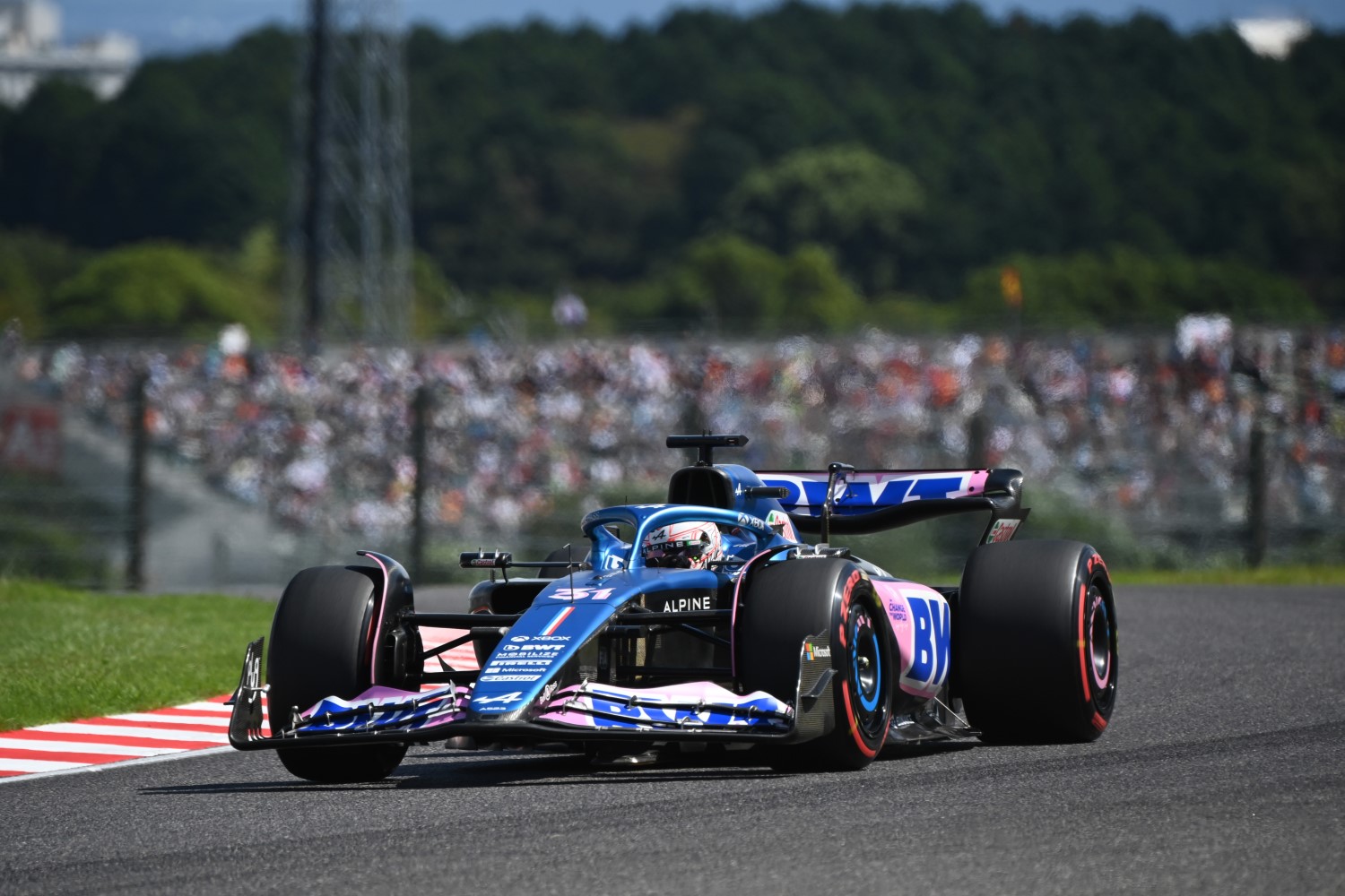 Esteban Ocon, Alpine A523 during the Japanese GP at Suzuka on Saturday September 23, 2023 in Suzuka, Japan. (Photo by Mark Sutton / LAT Images)