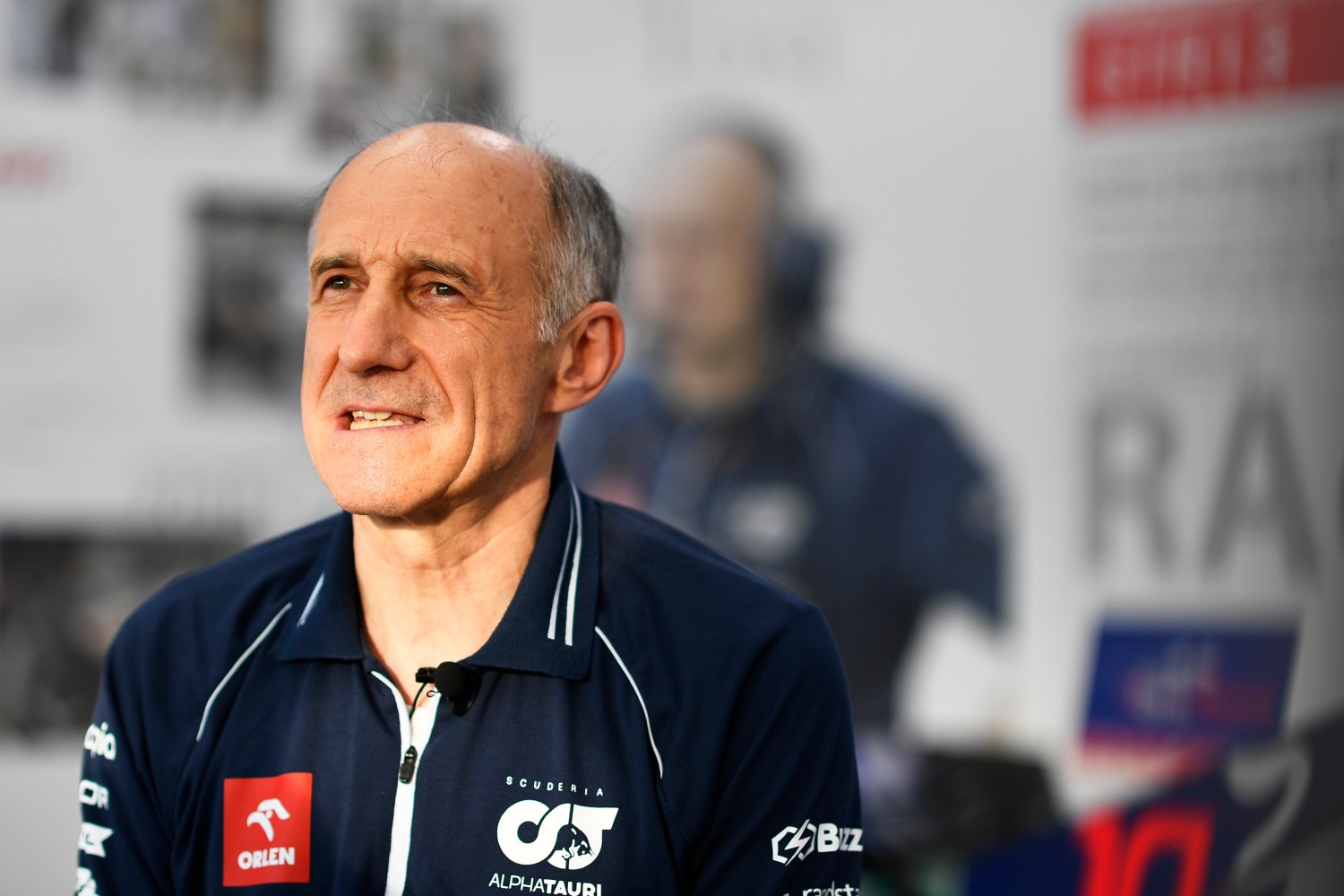 Scuderia AlphaTauri Team Principal Franz Tost talks to the media in the Paddock during previews ahead of the F1 Grand Prix of Japan at Suzuka International Racing Course on September 21, 2023 in Suzuka, Japan. (Photo by Rudy Carezzevoli/Getty Images) // Getty Images / Red Bull Content Pool