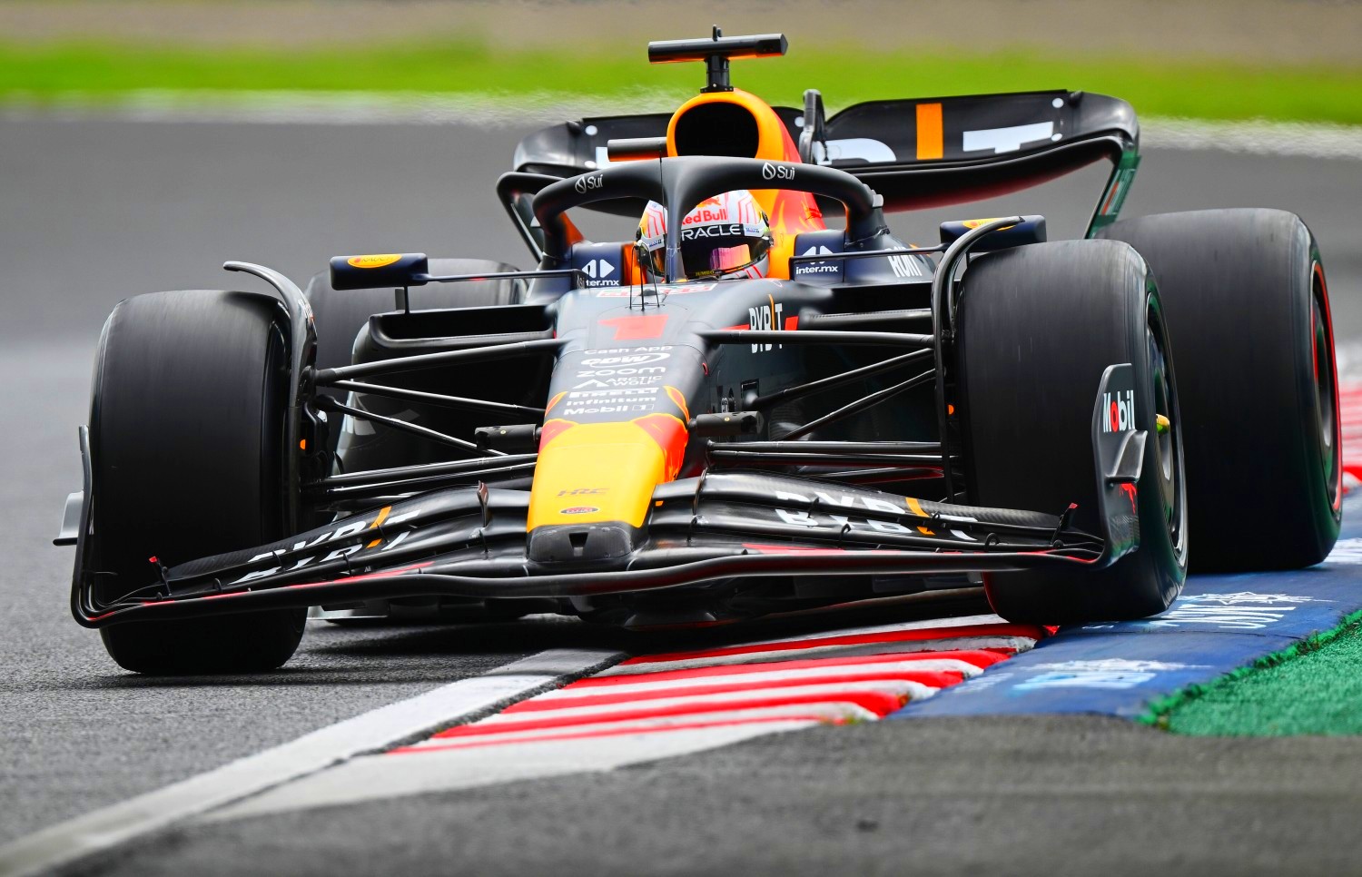Max Verstappen of the Netherlands driving the (1) Oracle Red Bull Racing RB19 on track during practice ahead of the F1 Grand Prix of Japan at Suzuka International Racing Course on September 22, 2023 in Suzuka, Japan. (Photo by Clive Mason/Getty Images) // Getty Images / Red Bull Content Pool