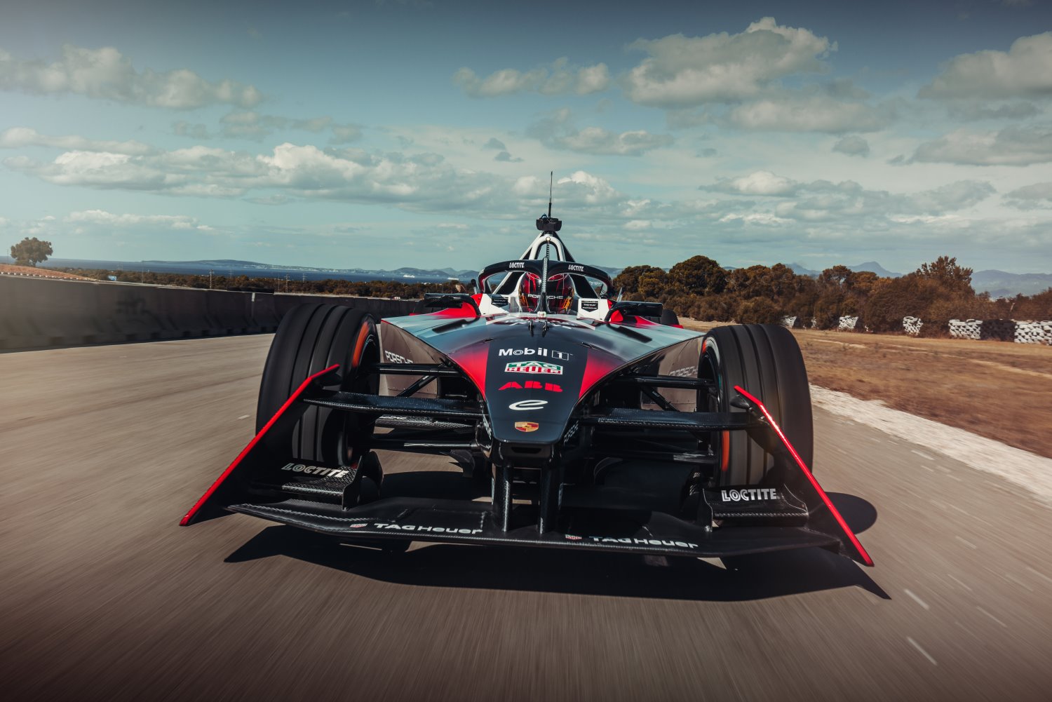 Testing the Porsche 99X Pascal Wehrlein