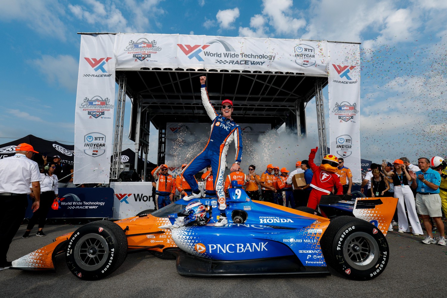 Scott Dixon - Bommarito Automotive Group 500 winner - Photo By_ Joe Skibinski