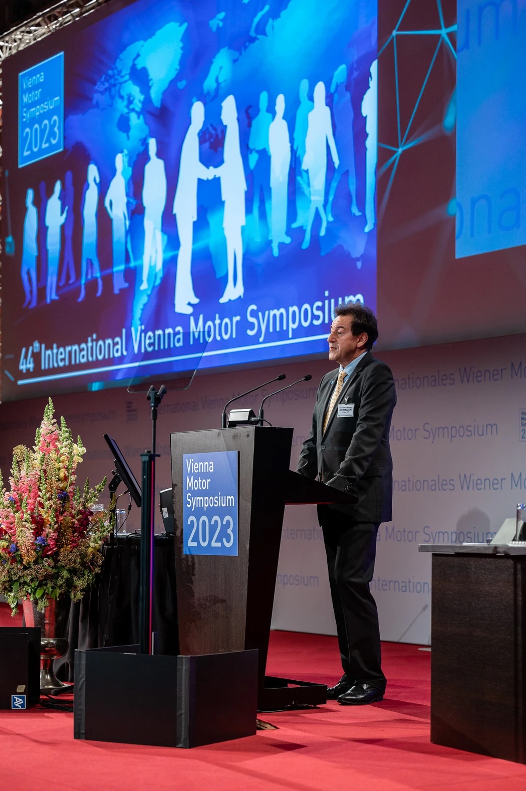 Bernhard Geringer, Head of the Institute of Powertrains and Automotive Technology at the Vienna University of Technology, at his opening speech (Credit: ÖVK/Ranger)