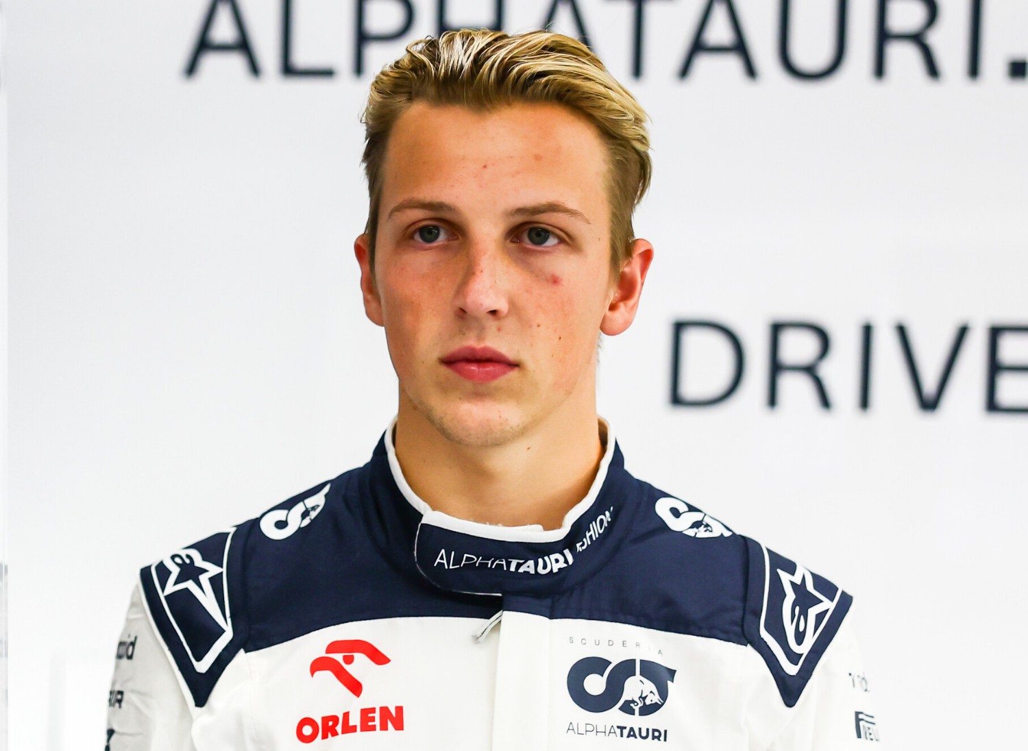 Liam Lawson of New Zealand and Scuderia AlphaTauri looks on in the garage after practice ahead of the F1 Grand Prix of The Netherlands at Circuit Zandvoort on August 25, 2023 in Zandvoort, Netherlands. (Photo by Mark Thompson/Getty Images) // Getty Images / Red Bull Content Pool