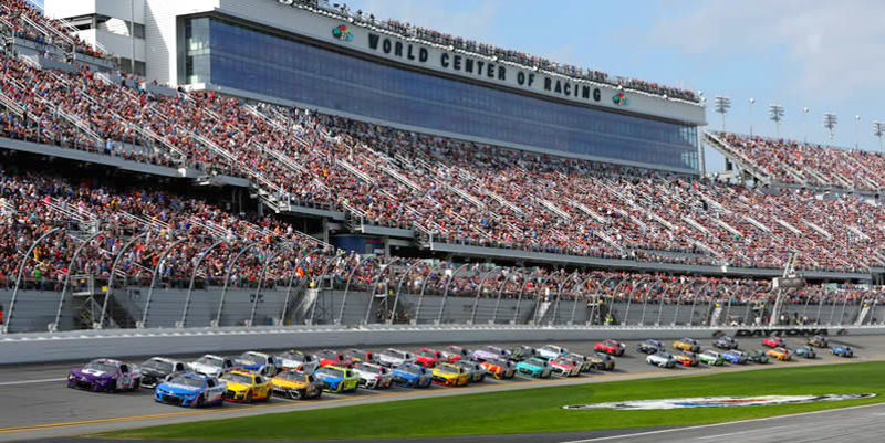 Start of 2023 Daytona 500