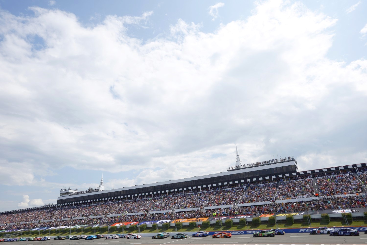 Sold-Out Race. A general view of racing during the NASCAR Cup Series HighPoint.com 400 at Pocono Raceway on July 23, 2023 in Long Pond, Pennsylvania. (Photo by Sean Gardner/Getty Images)