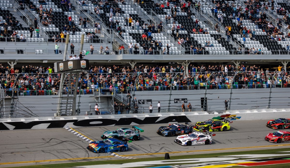 Start of the 2023 Rolex 24 At Daytona for the GT classes#75 Sun Energy 1, Mercedes AMG GT3, GTD; Fabian Schiller (DEU), Axcil Jefferies (ZWE).©Rolex/Stephan Cooper