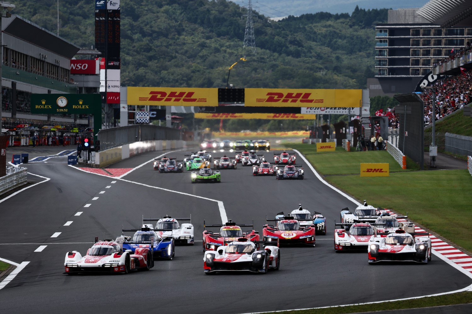 6 Hours of Fuji race start