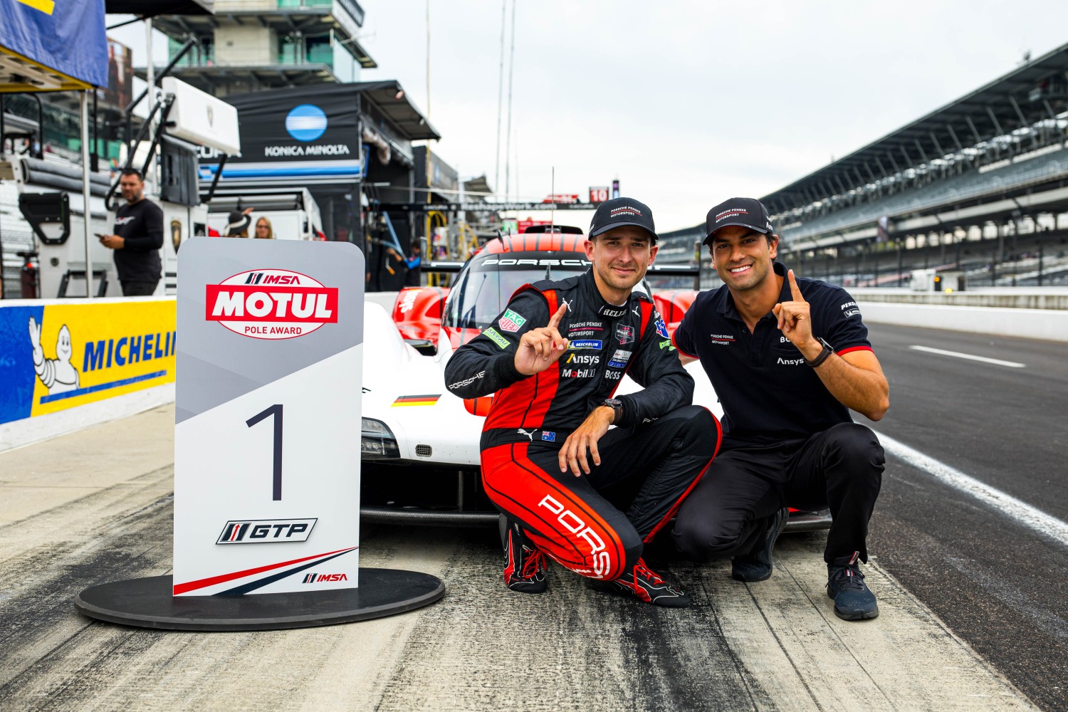 Matt Campbell (AUS), Felipe Nasr (BR), Porsche Penske Motorsport (l-r) IMSA WeatherTech Championship, Indianapolis 2023 - Foto: Gruppe C Photography